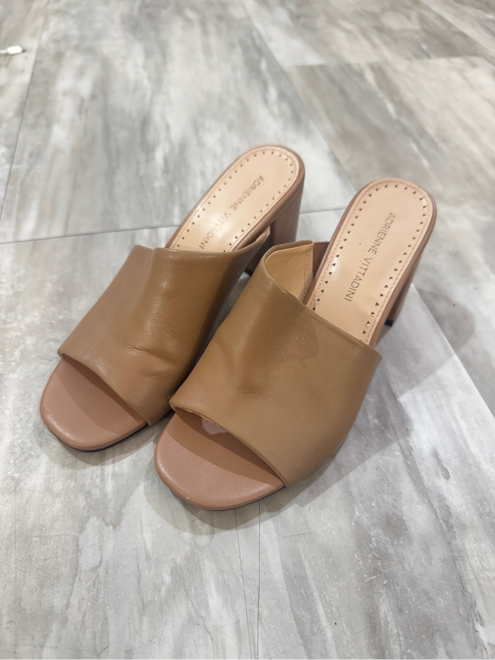 Adrienne Vittadini Tan Leather Open-Toe Block Heel Mules
